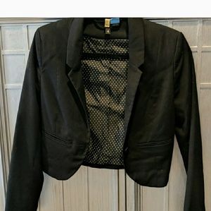 🌟H&M Cropped Blazer🌟